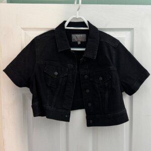 🖤 Torrid Black Cropped Trucker Jacket Size 00 🖤